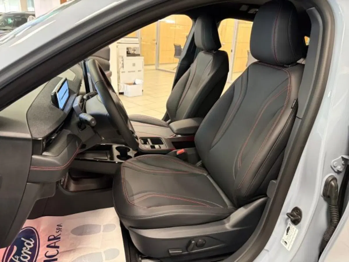 Ford Mustang Mach-E nuova a Cuneo (14)
