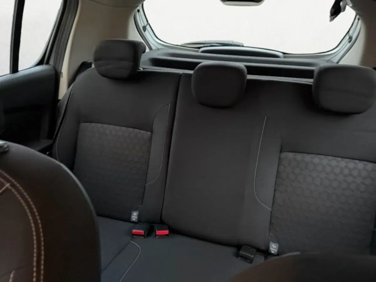 Dacia Sandero usata a Treviso (12)