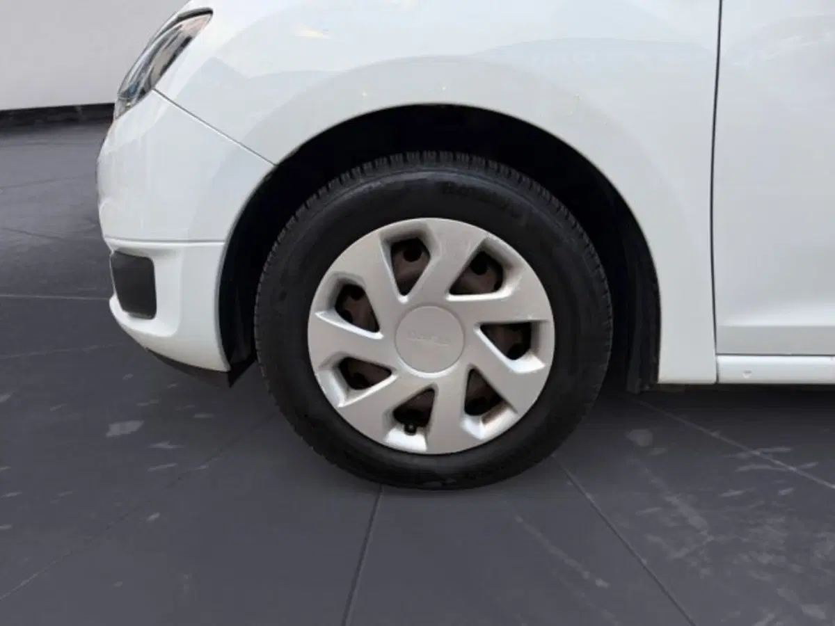 Dacia Sandero usata a Treviso (17)