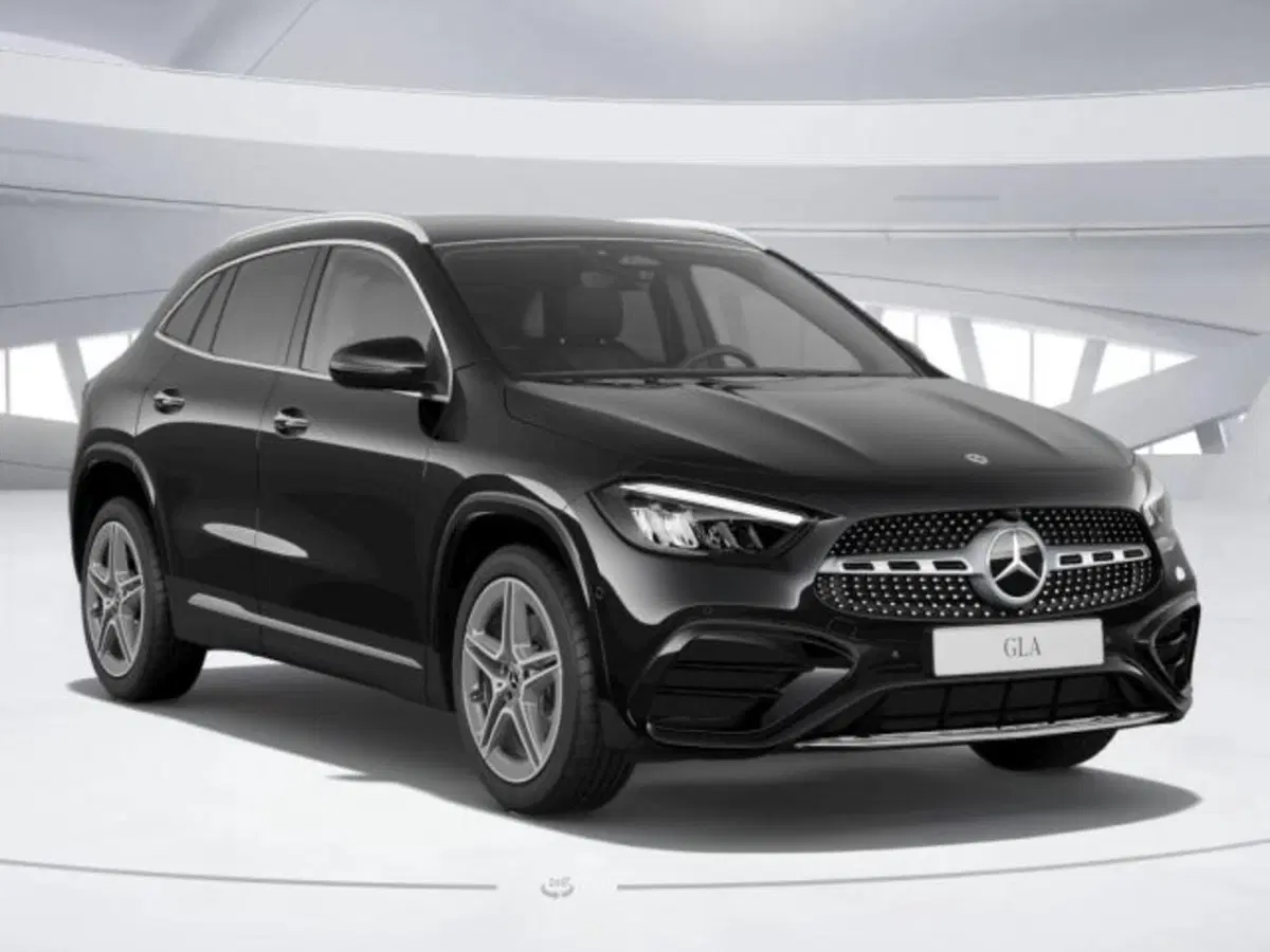 Mercedes-Benz GLA SUV nuova a Verona