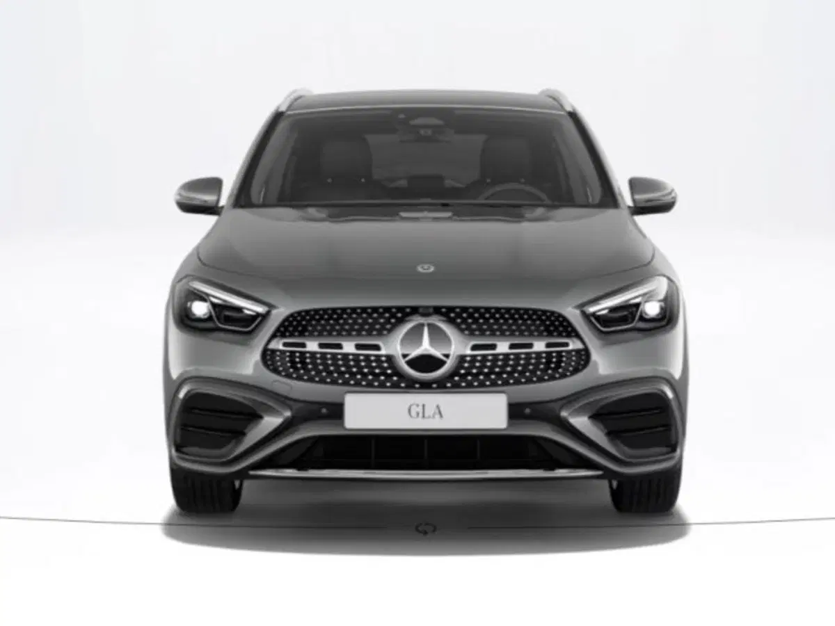 Mercedes-Benz GLA SUV nuova a Verona (3)