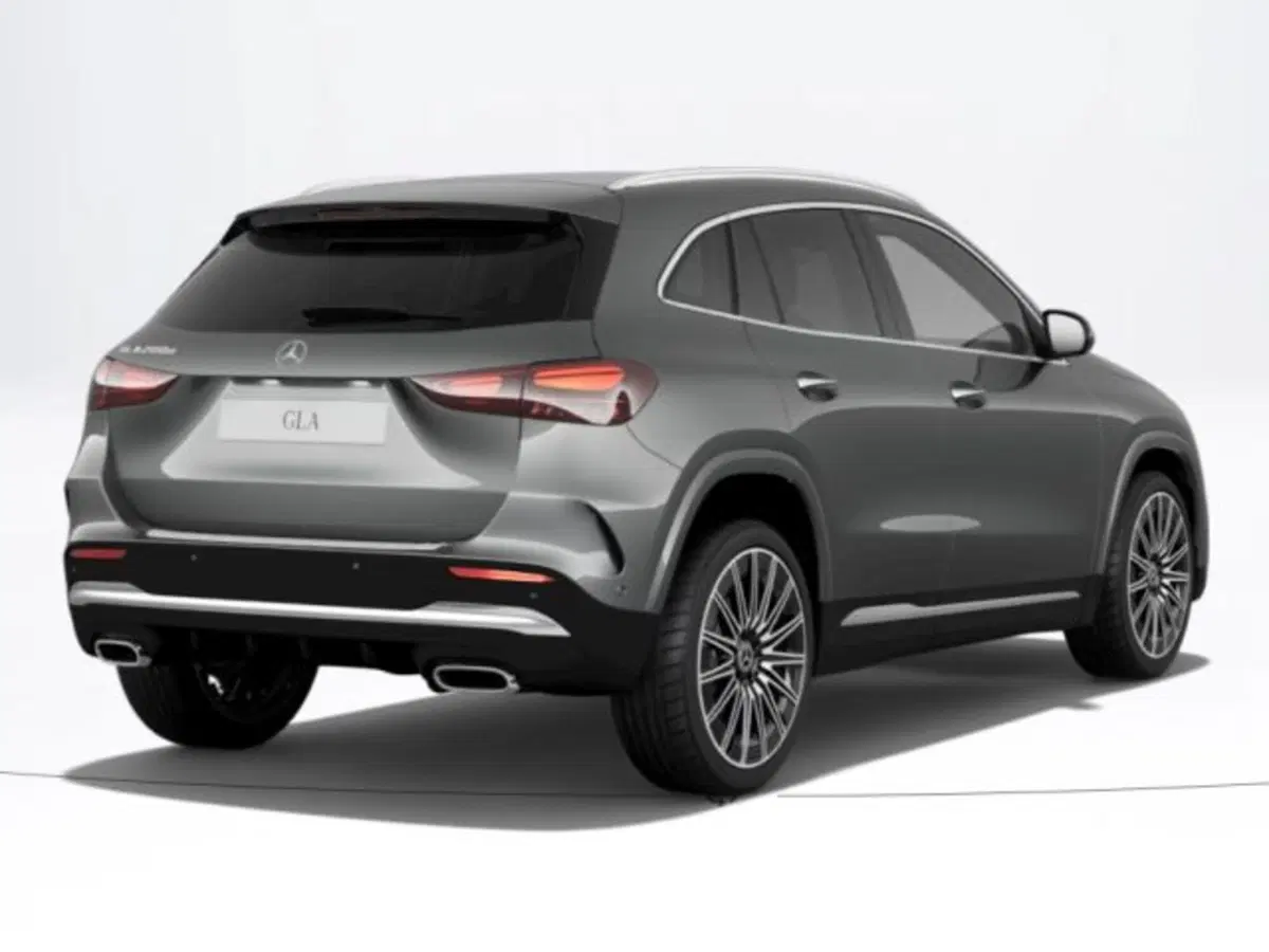 Mercedes-Benz GLA SUV nuova a Verona (2)