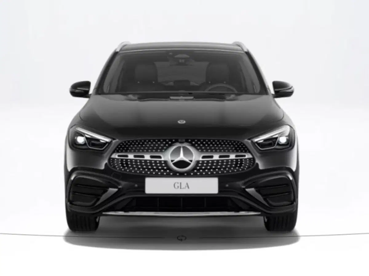 Mercedes-Benz GLA SUV nuova a Verona (3)