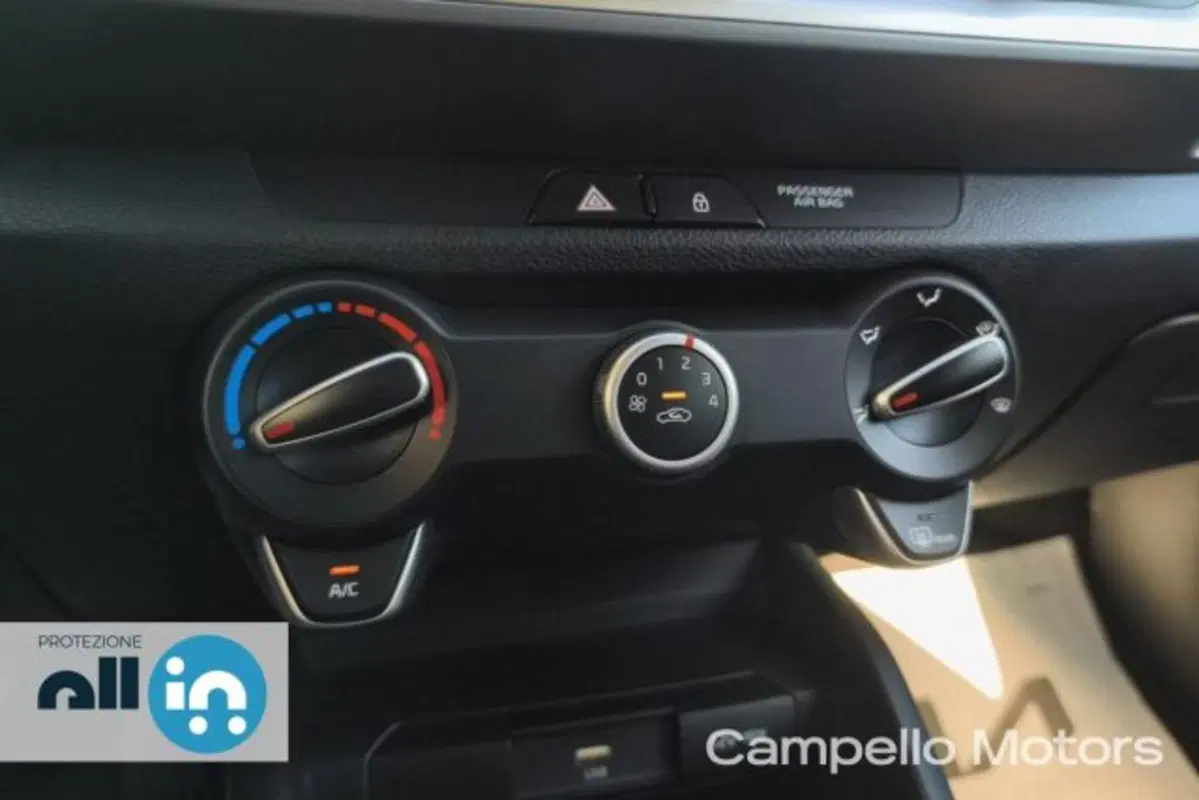 Kia Stonic usata a Venezia (12)