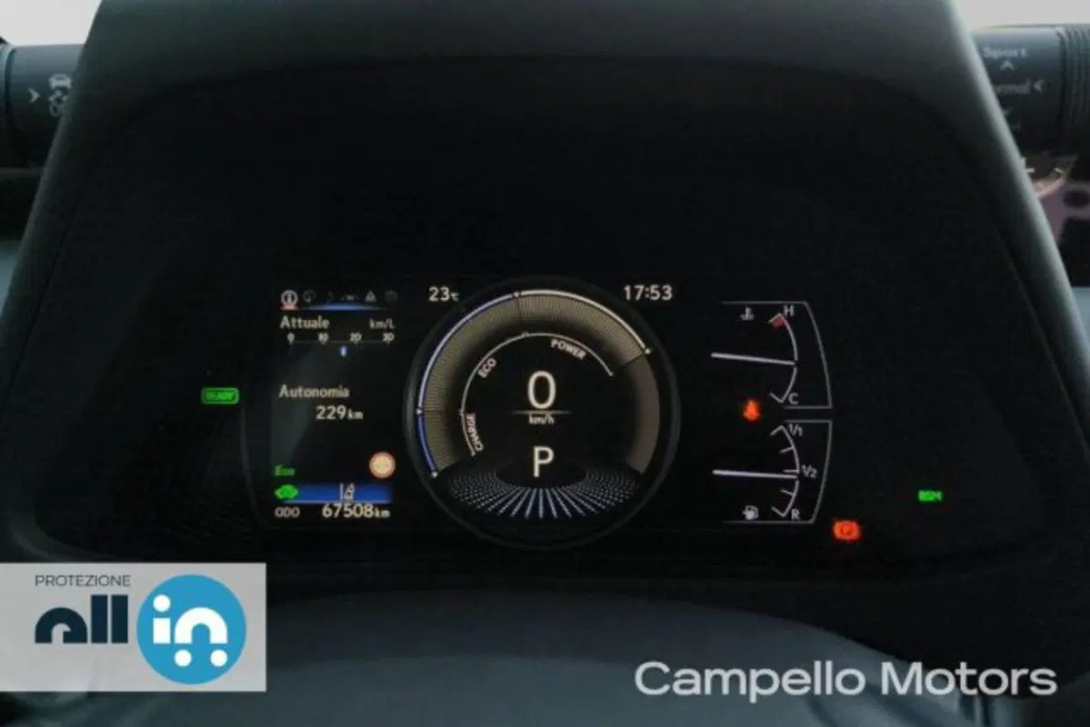 Lexus UX usata a Venezia (11)