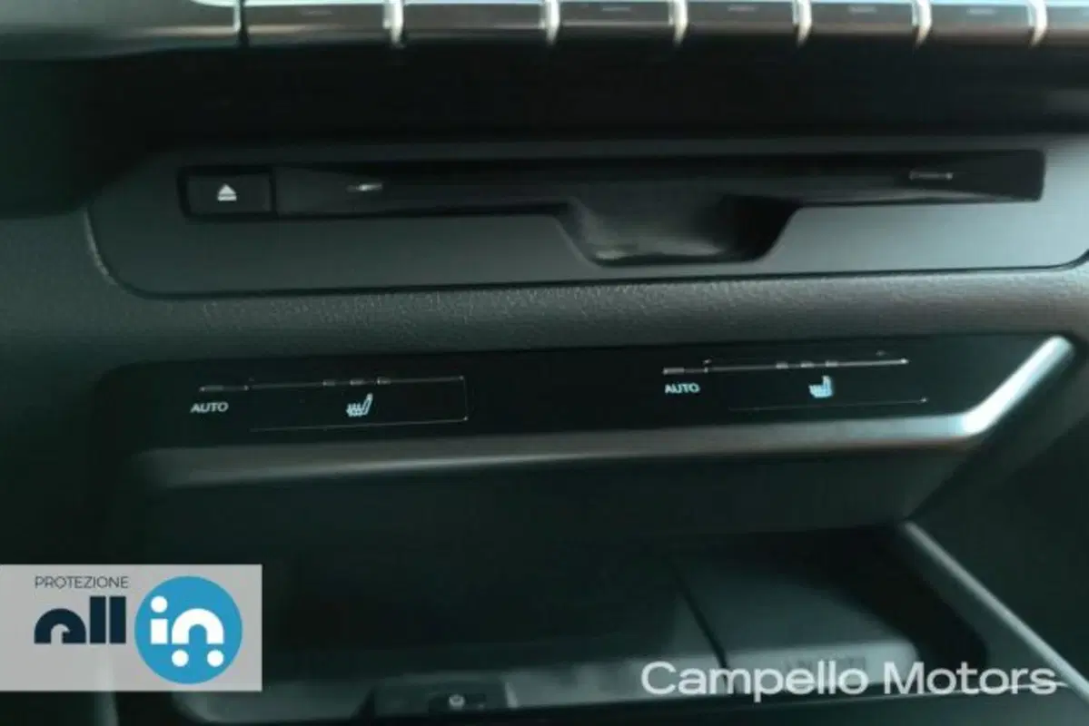 Lexus UX usata a Venezia (15)