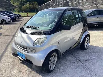 smart city 600 smart & pulse del 2000 usata a Castel Madama