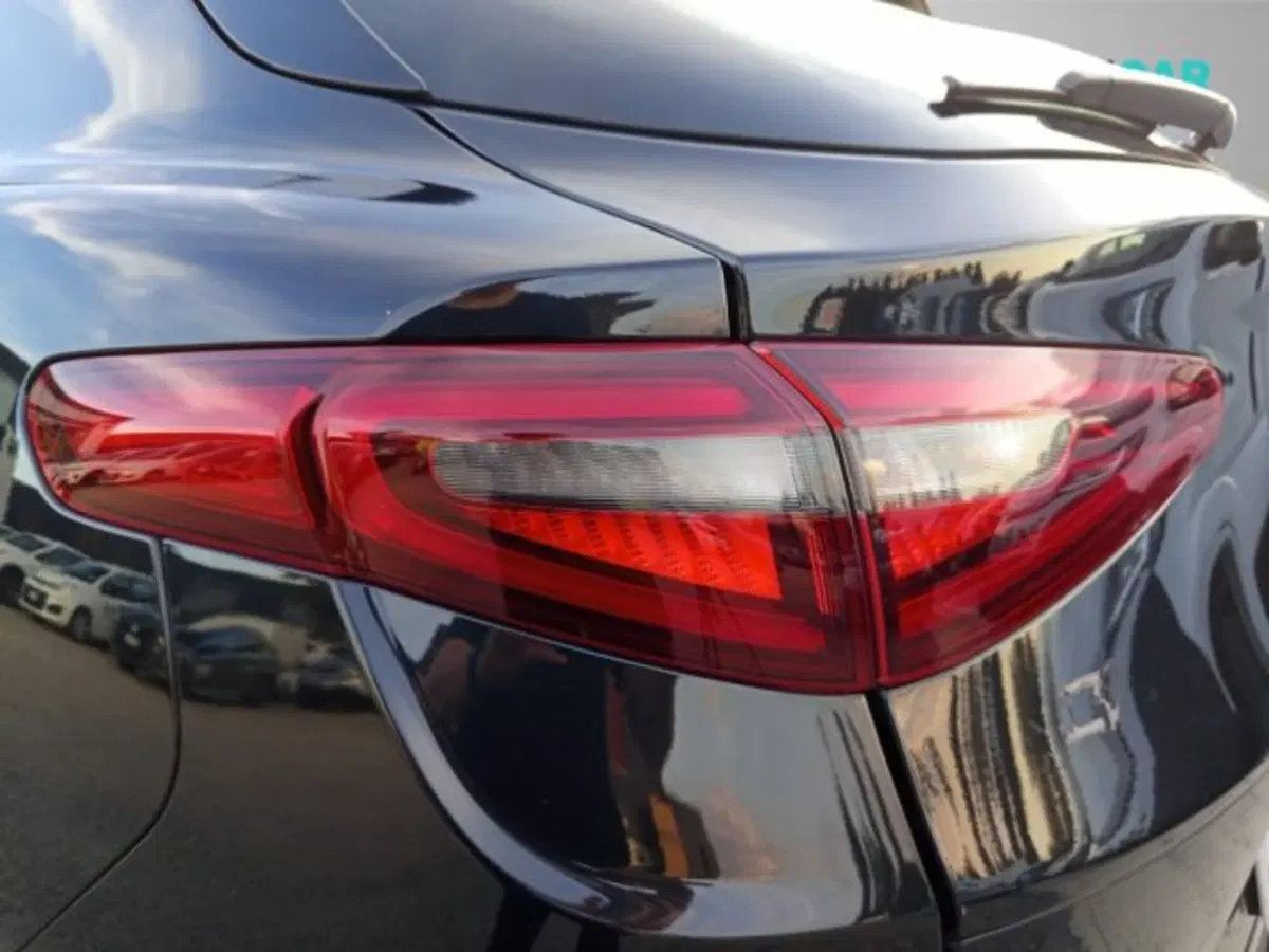 Alfa Romeo Stelvio nuova a Frosinone (12)