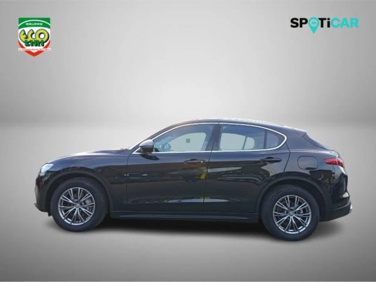 Alfa Romeo Stelvio nuova a Frosinone