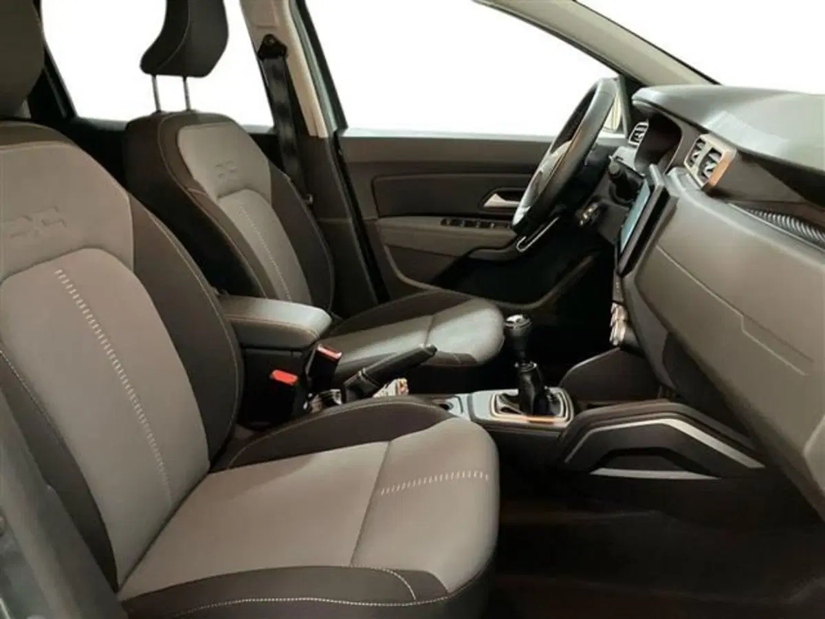 Dacia Duster usata a Como (11)