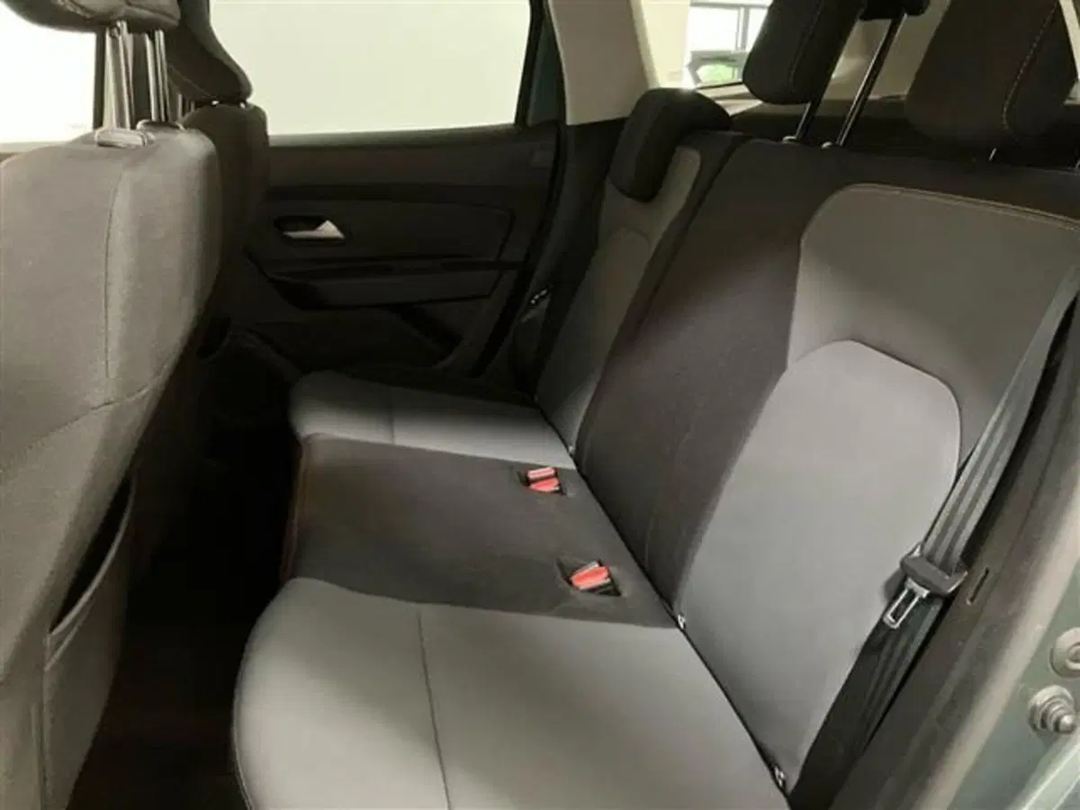 Dacia Duster usata a Como (12)