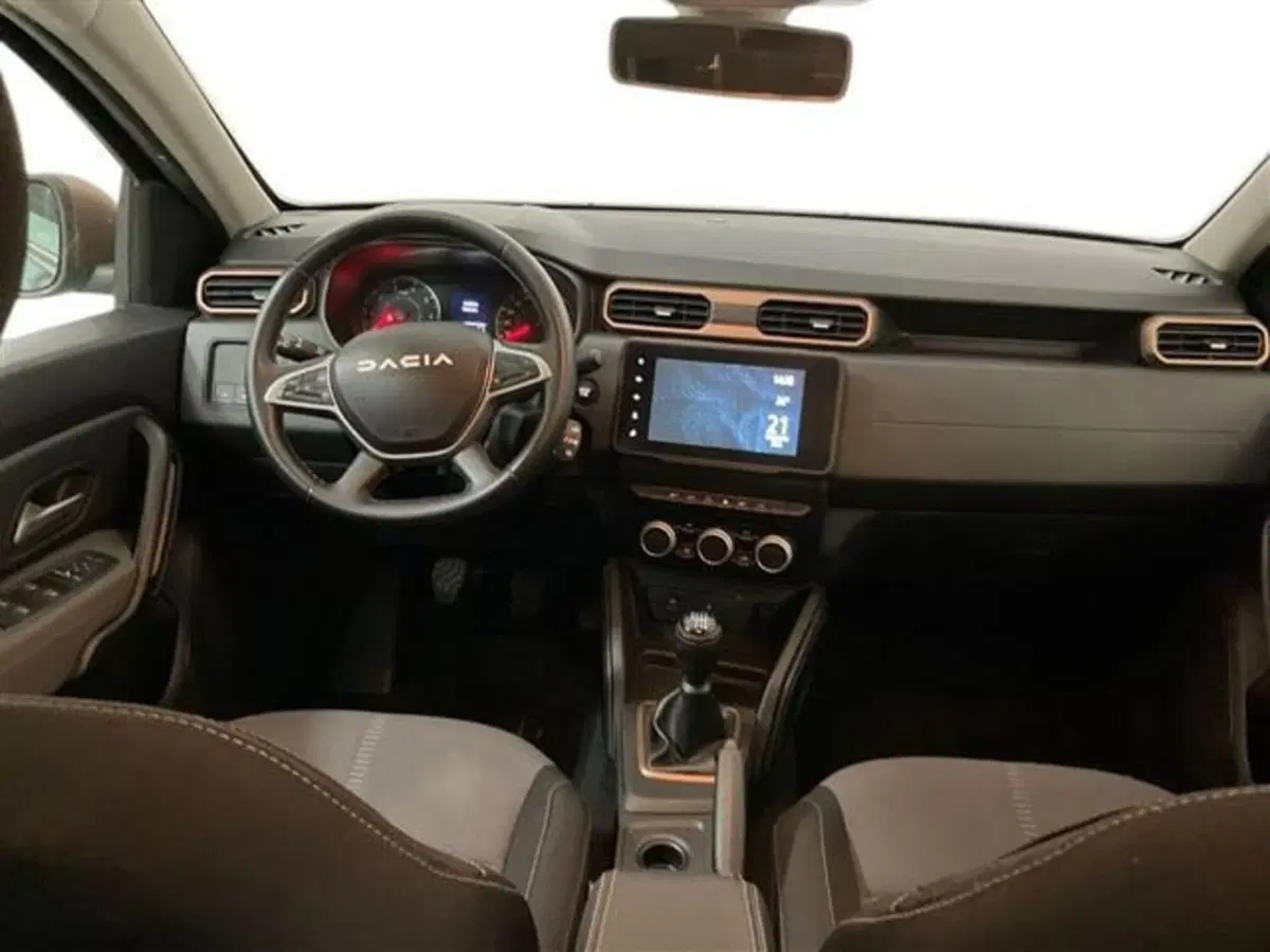 Dacia Duster usata a Como (9)