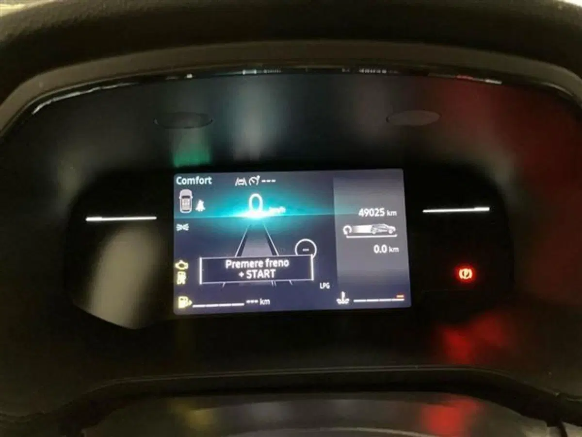 Renault Captur usata a Como (15)