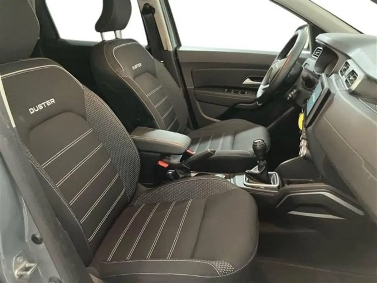 Dacia Duster usata a Como (12)