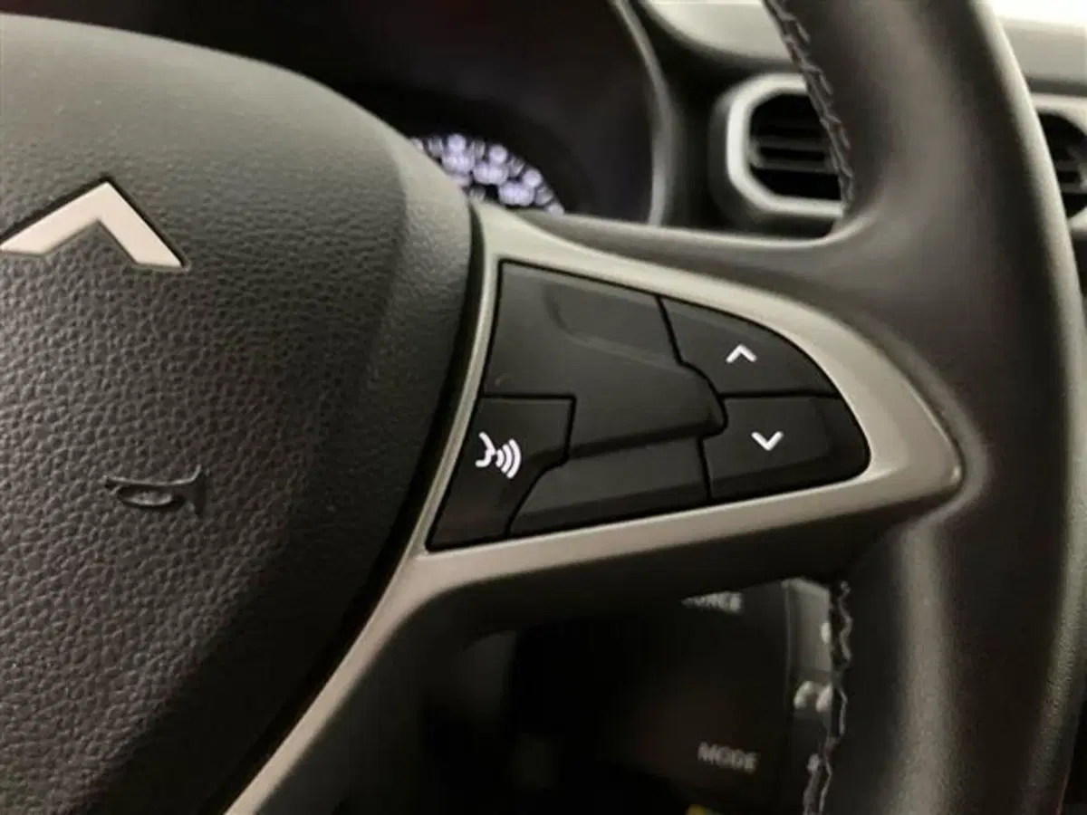 Dacia Duster usata a Como (18)