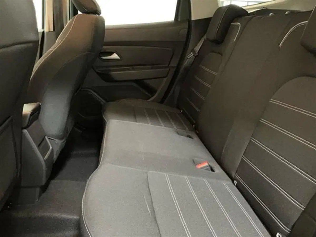 Dacia Duster usata a Como (12)