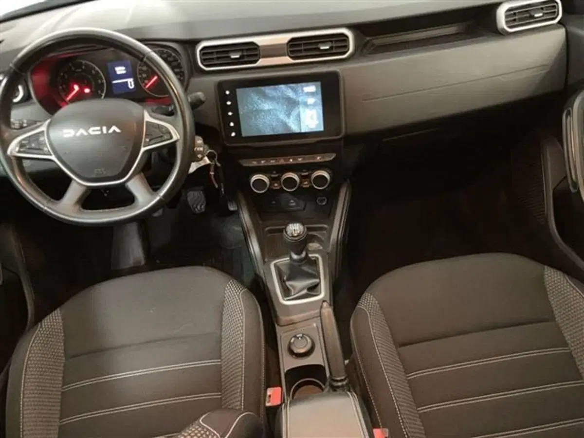 Dacia Duster usata a Como (9)