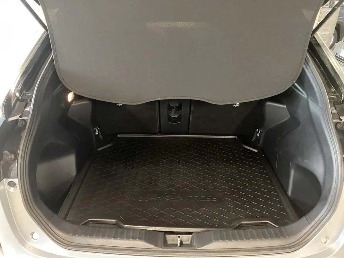 Toyota Yaris Cross usata a Torino (9)