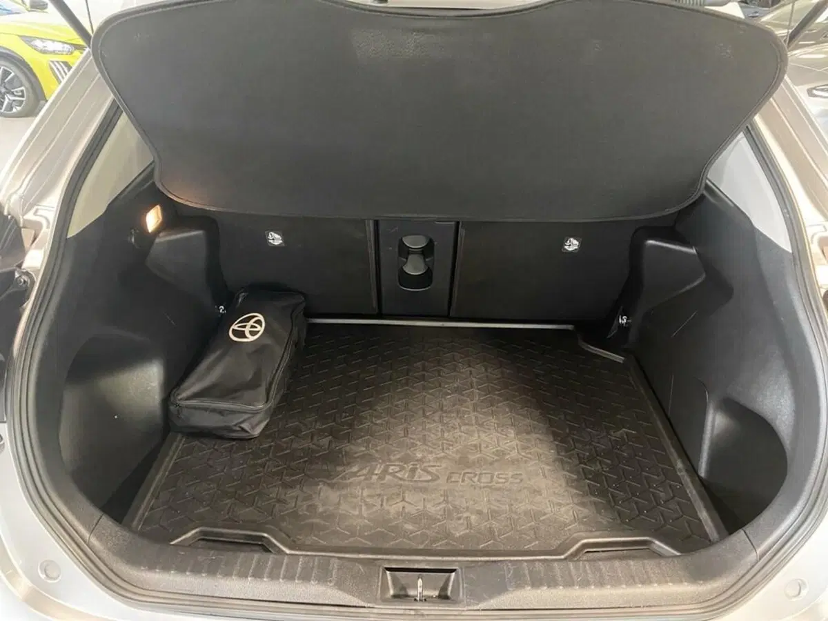 Toyota Yaris Cross usata a Torino (9)