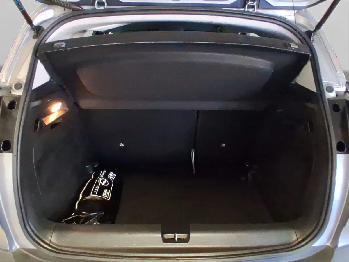 Opel Crossland usata a Genova (17)
