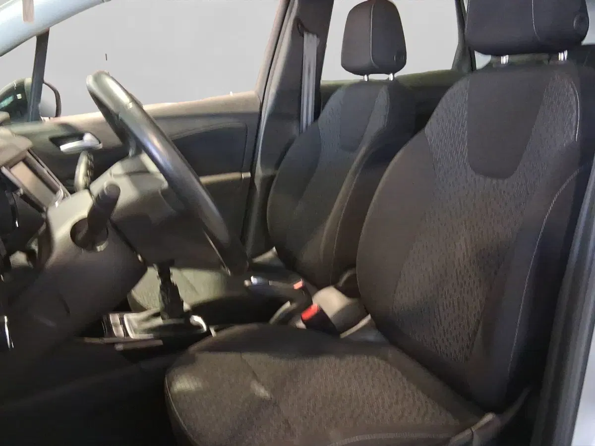 Opel Crossland usata a Genova (9)