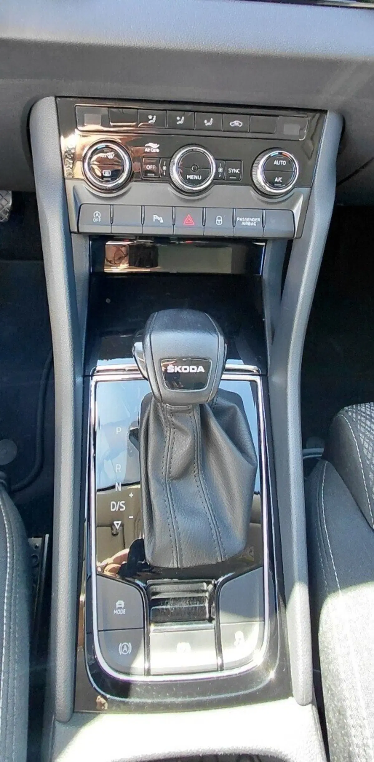 Skoda Karoq usata a Cosenza (14)