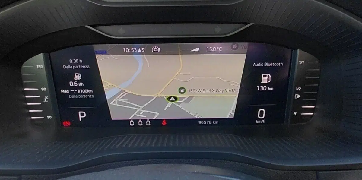 Skoda Karoq usata a Cosenza (15)