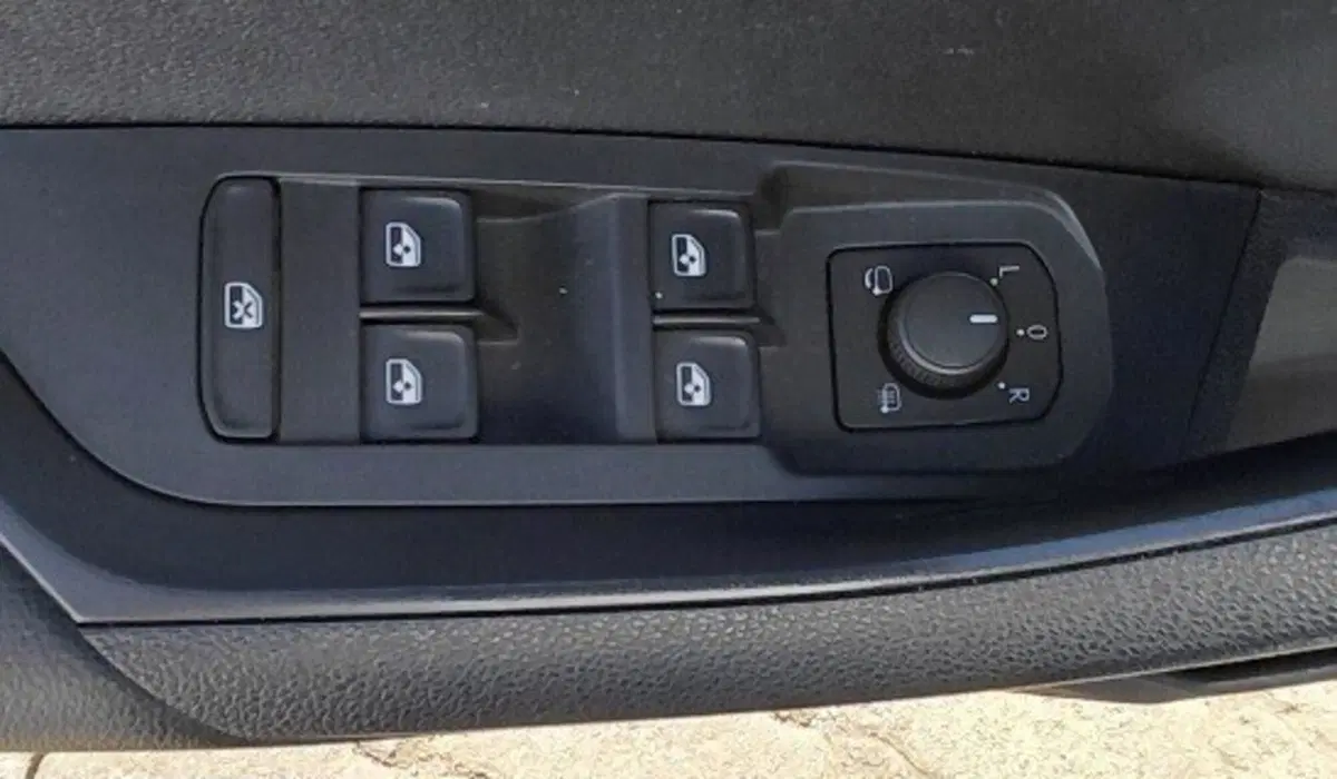 Skoda Karoq usata a Cosenza (17)