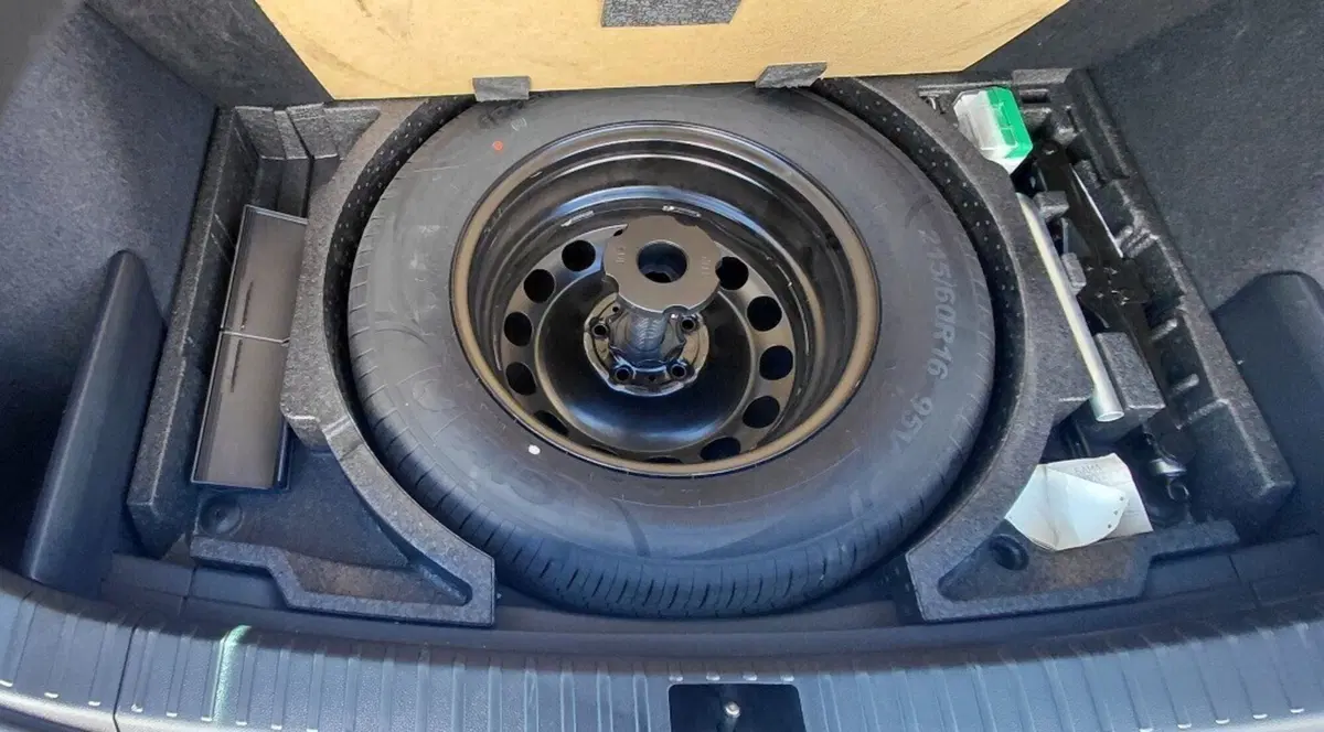 Skoda Karoq usata a Cosenza (19)
