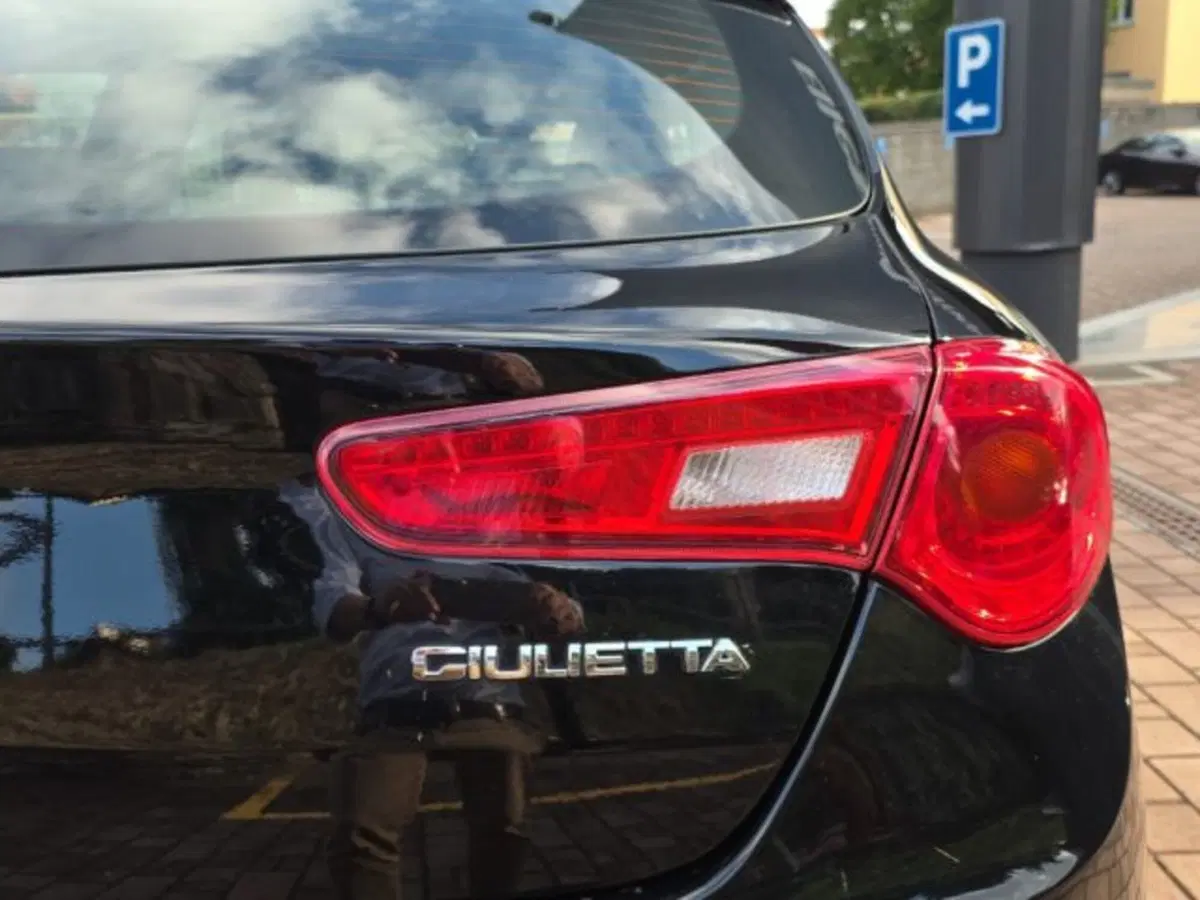Alfa Romeo Giulietta usata a Monza e Brianza (15)