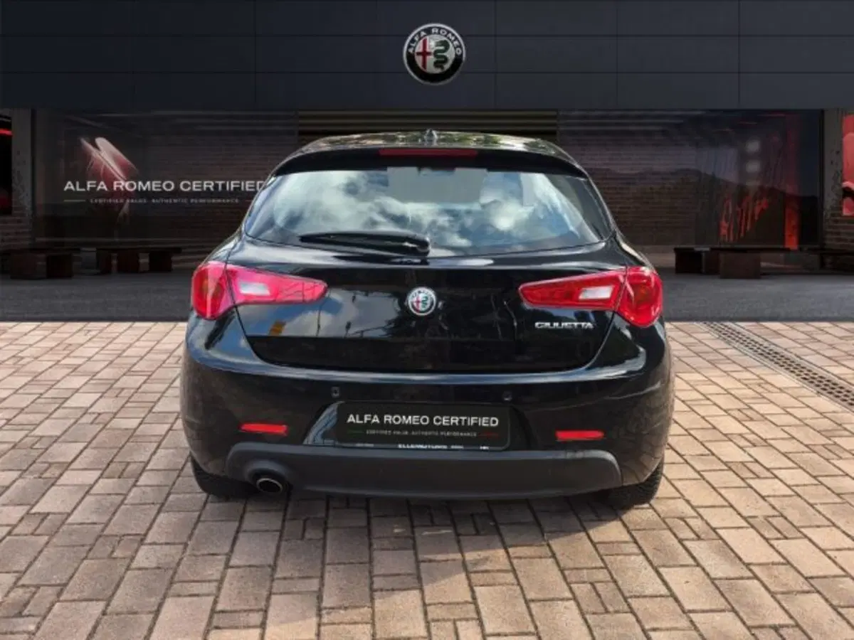 Alfa Romeo Giulietta usata a Monza e Brianza (5)