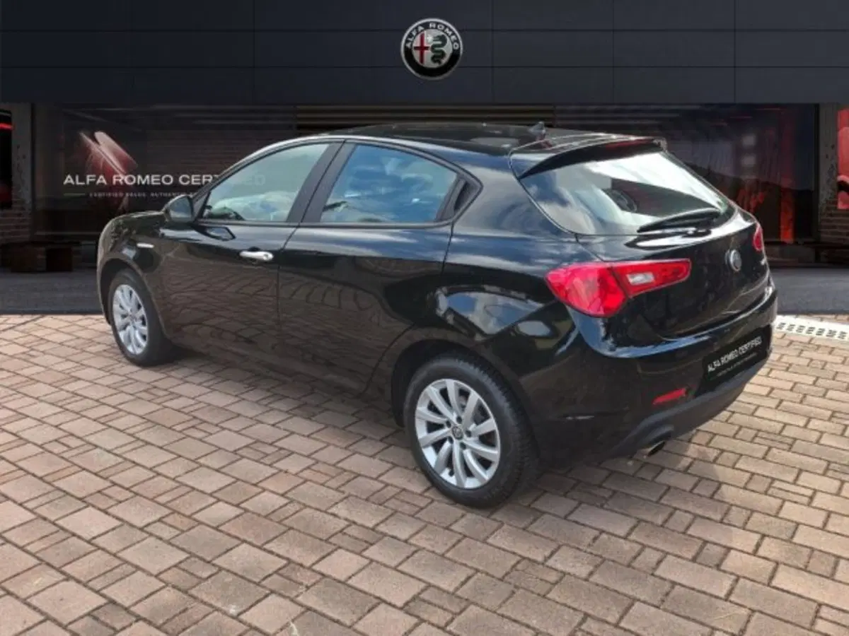 Alfa Romeo Giulietta usata a Monza e Brianza (7)