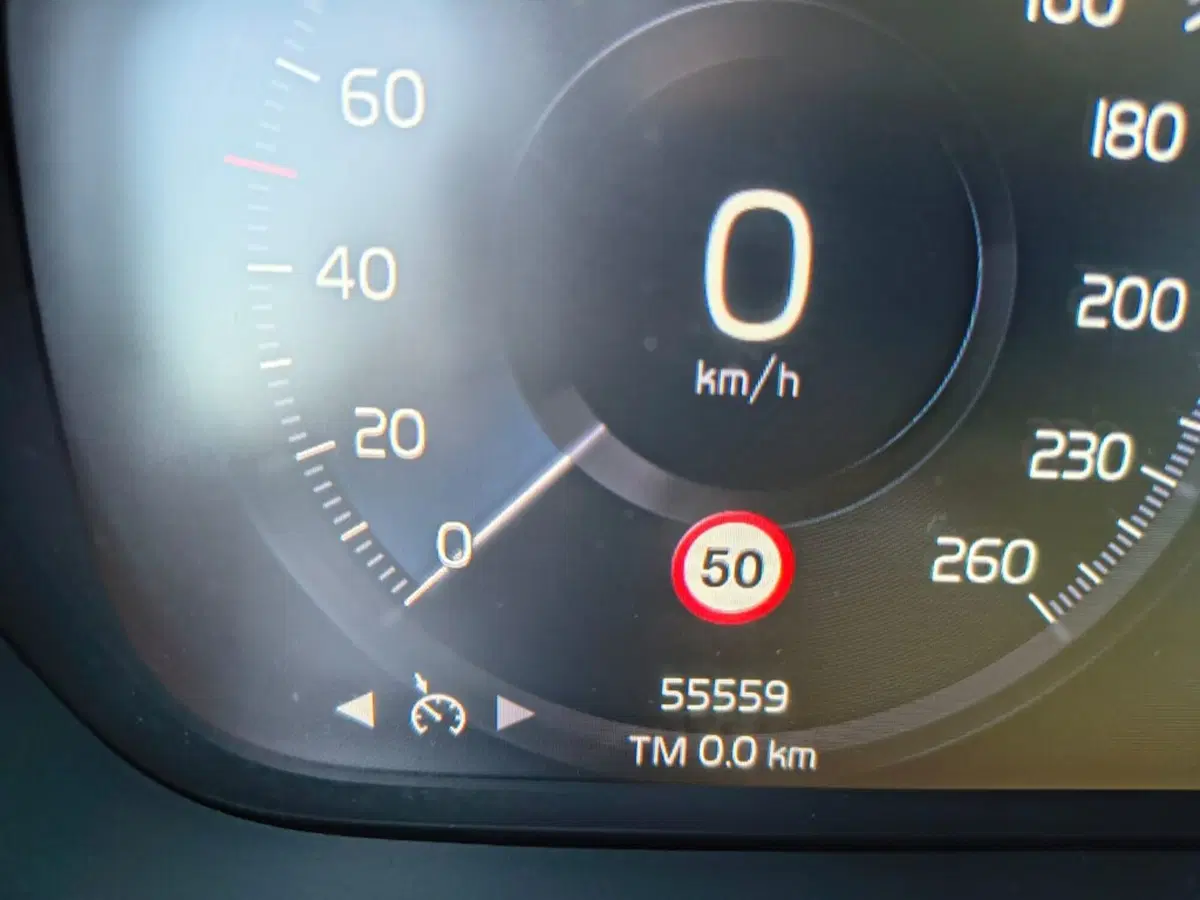 Volvo XC40 usata a Firenze (13)