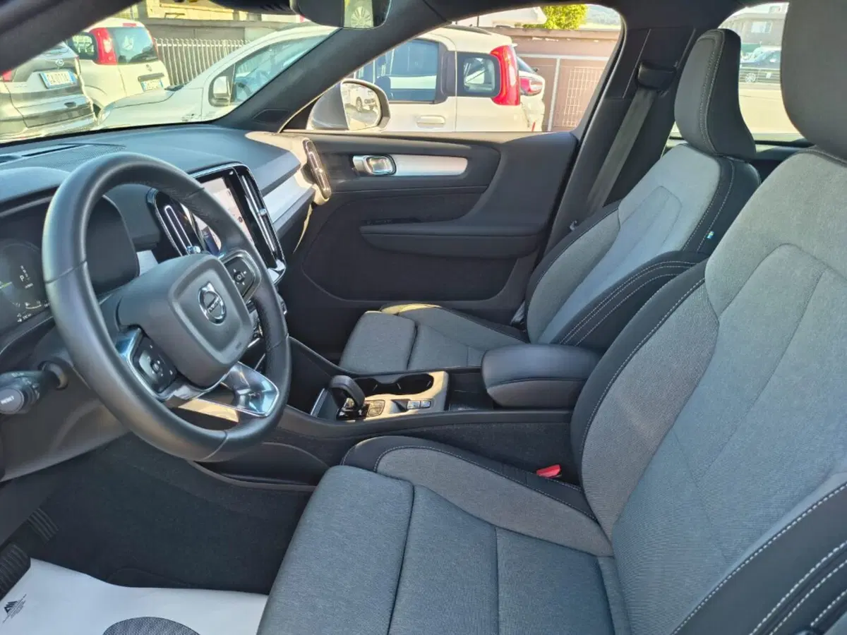 Volvo XC40 usata a Firenze (16)