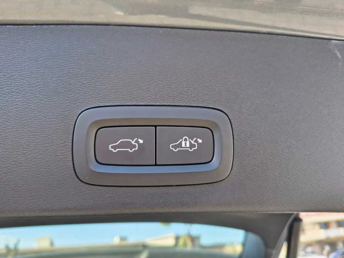 Volvo XC40 usata a Firenze (7)