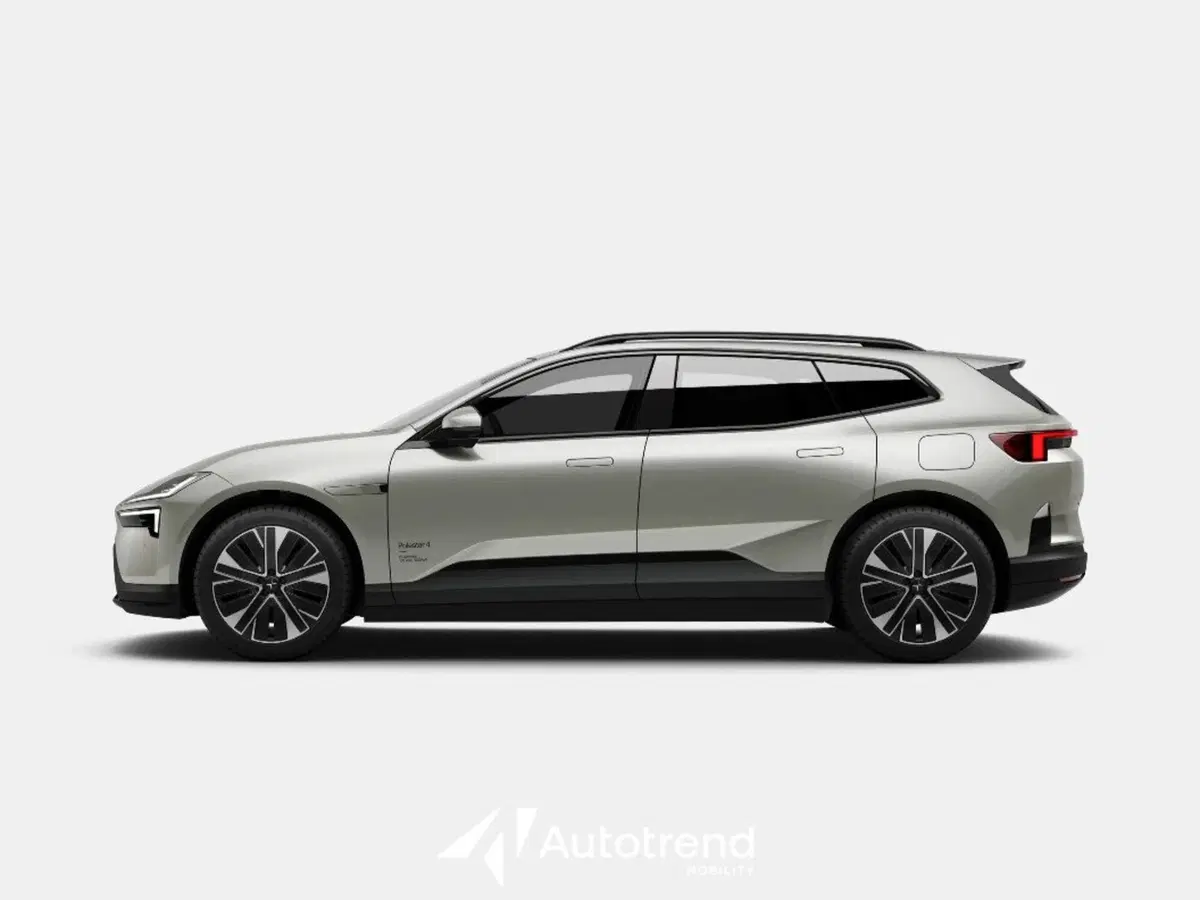 Polestar Polestar 4 SUV nuova a Bari (6)