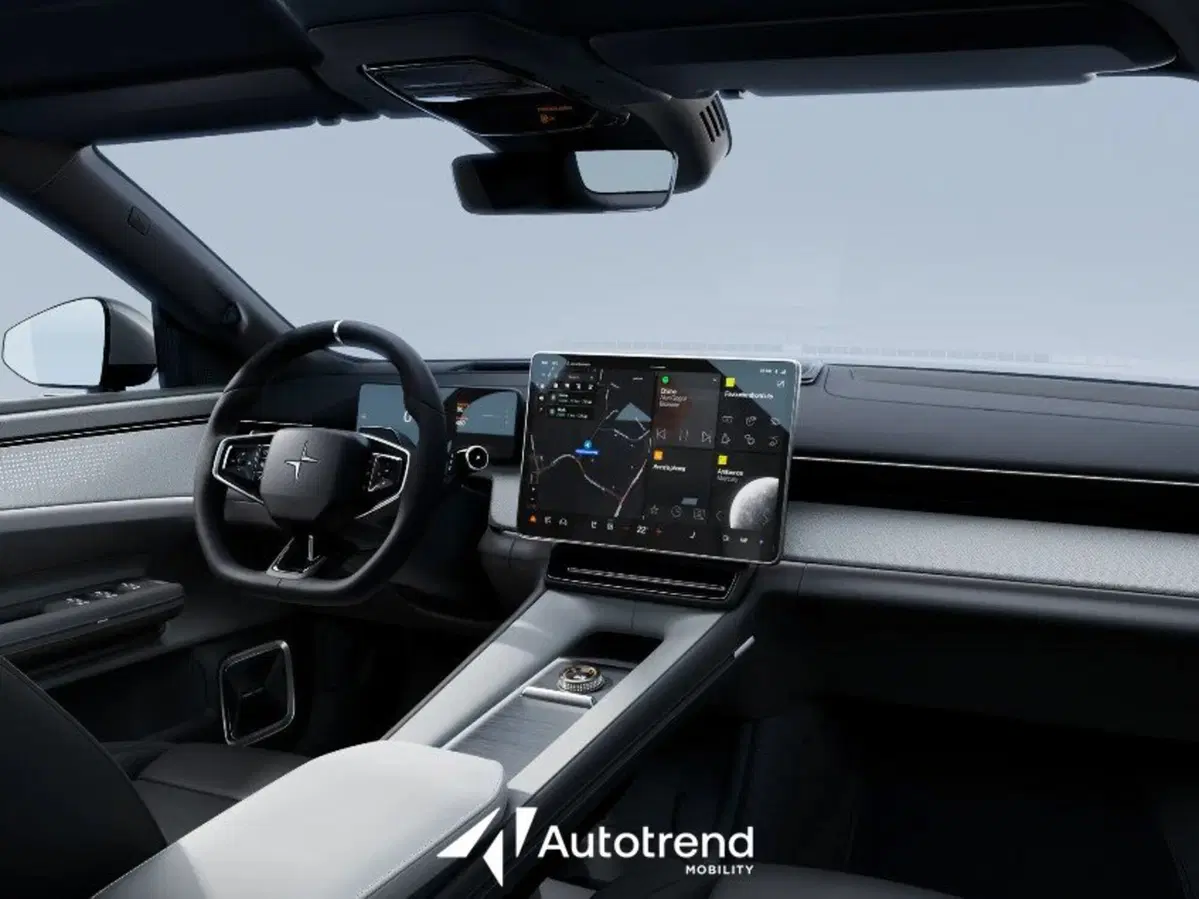 Polestar Polestar 4 SUV nuova a Bari (10)