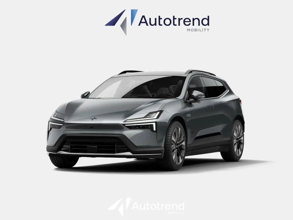 Polestar Polestar 4 SUV nuova a Bari (15)
