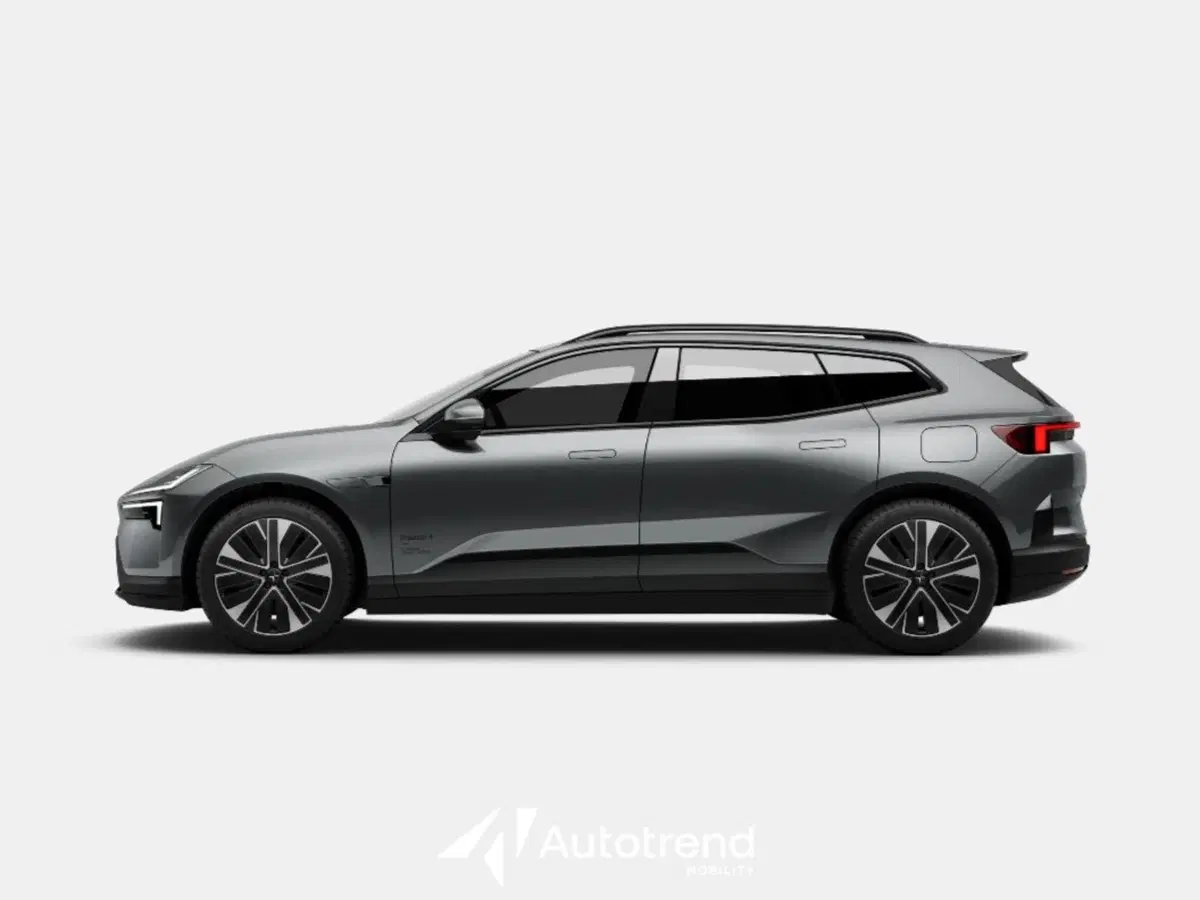 Polestar Polestar 4 SUV nuova a Bari (6)