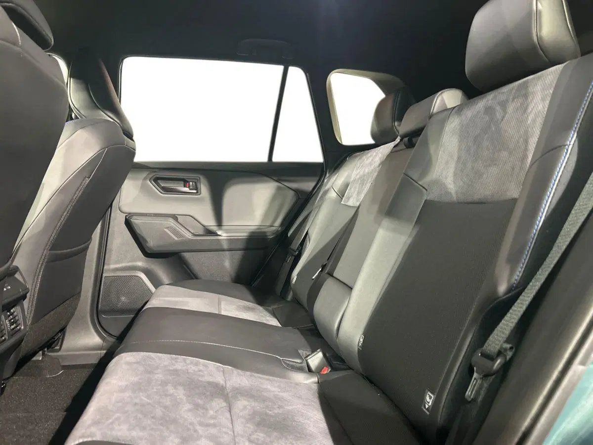 Toyota Rav4 nuova a Lecco (11)