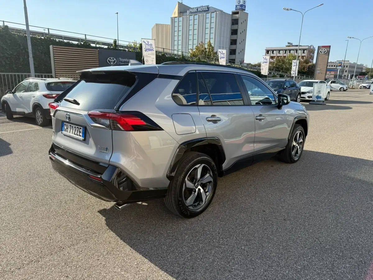 Toyota Rav4 usata a Piacenza (8)