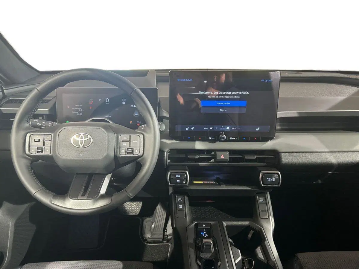 Toyota Rav4 nuova a Lecco (8)