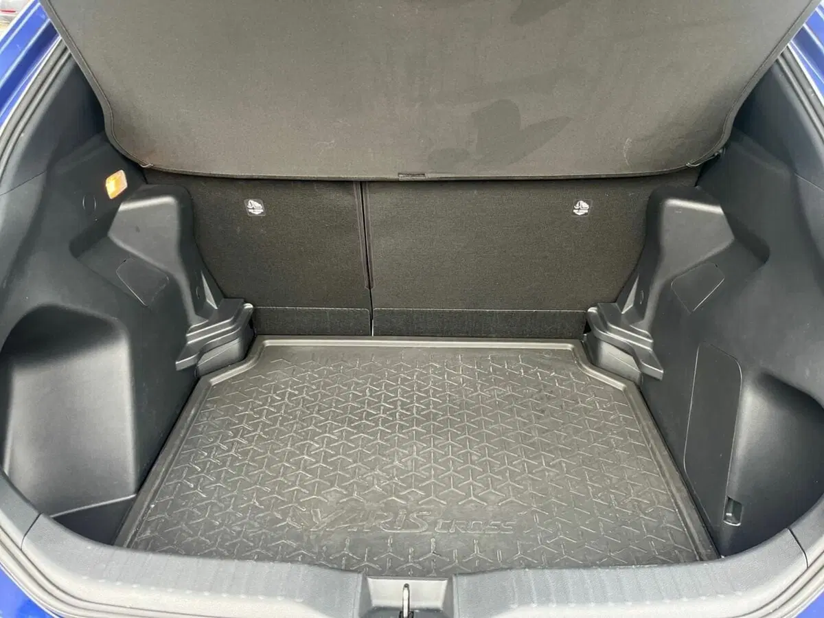 Toyota Yaris Cross usata a Sondrio (13)