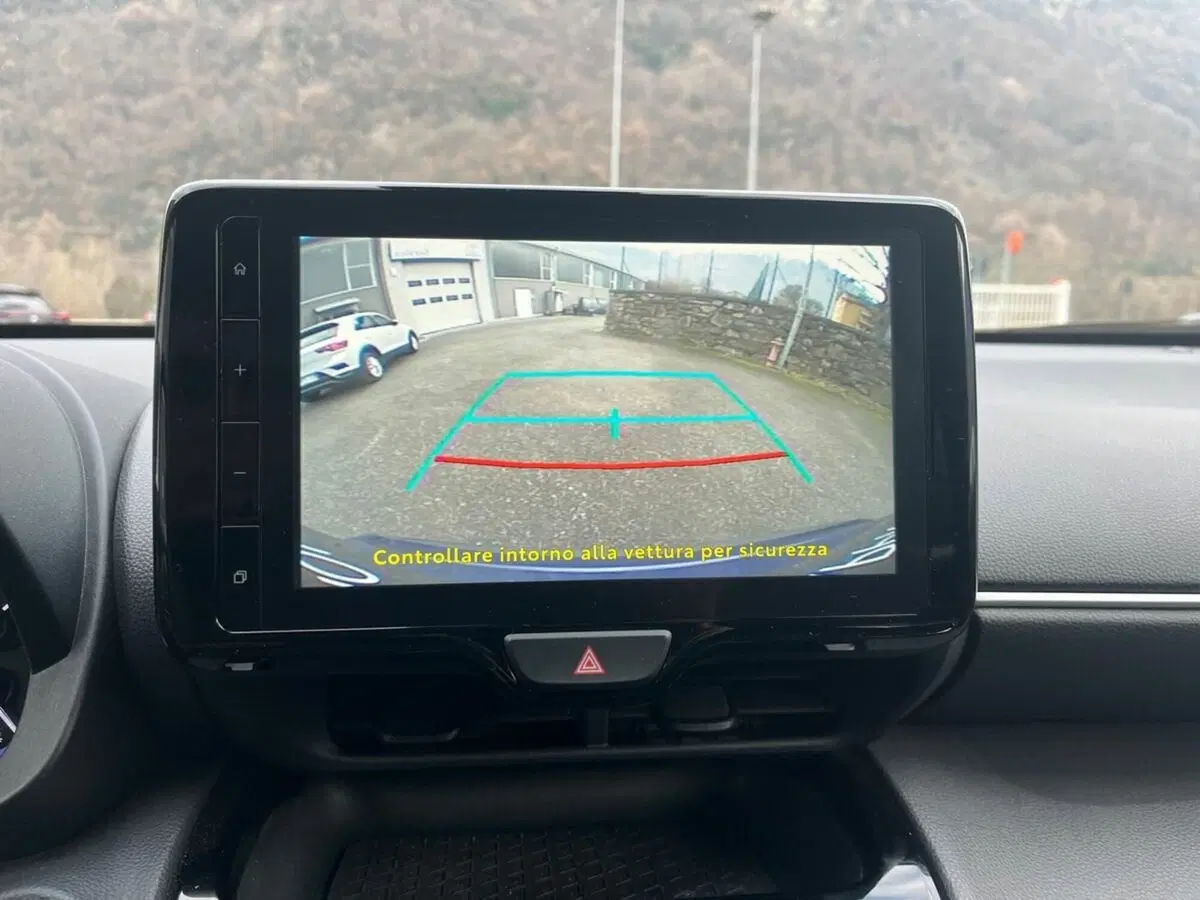 Toyota Yaris Cross usata a Sondrio (17)