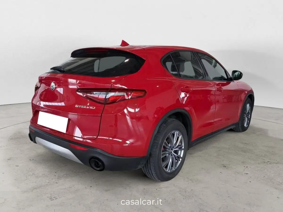 Alfa Romeo Stelvio usata a Salerno (3)