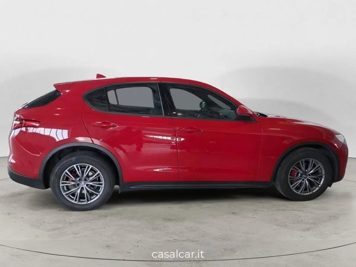 Alfa Romeo Stelvio usata a Salerno (5)