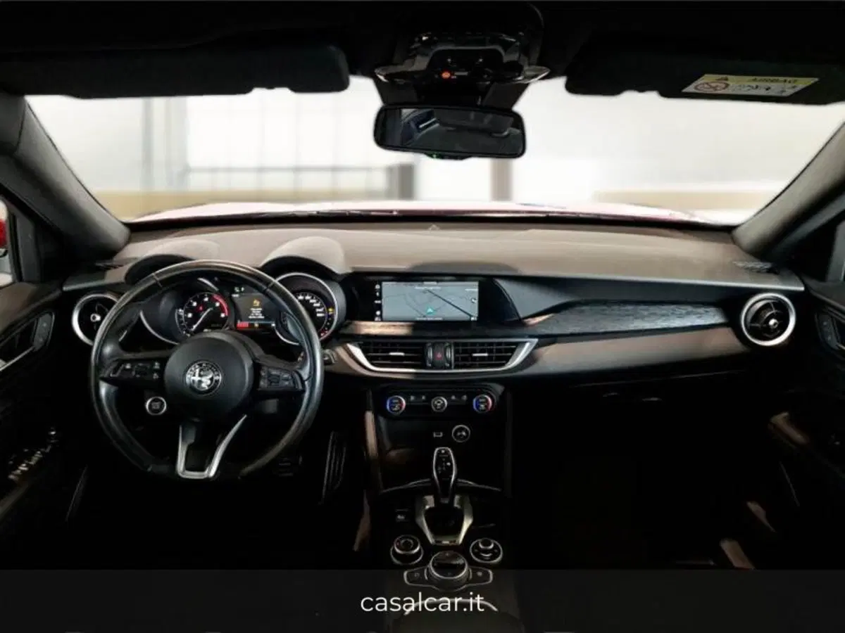 Alfa Romeo Stelvio usata a Salerno (6)
