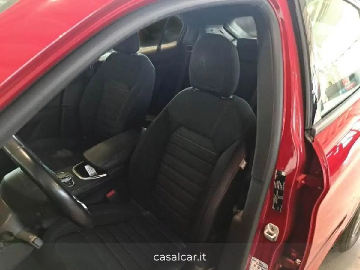 Alfa Romeo Stelvio usata a Salerno (8)