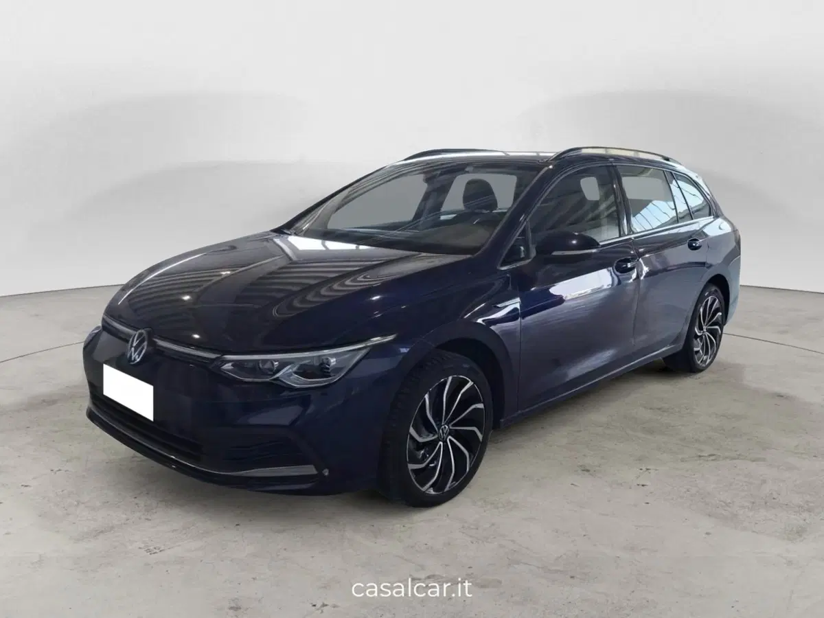 Volkswagen Golf Variant usata a Salerno