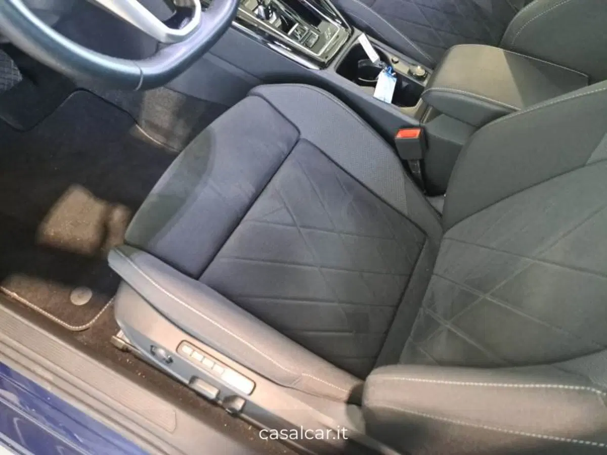 Volkswagen Golf Variant usata a Salerno (12)